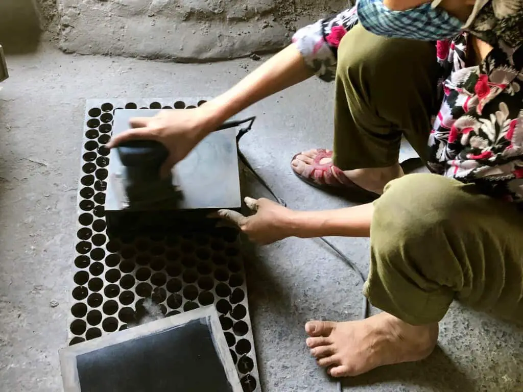 Sanding the surface - Lacquerware