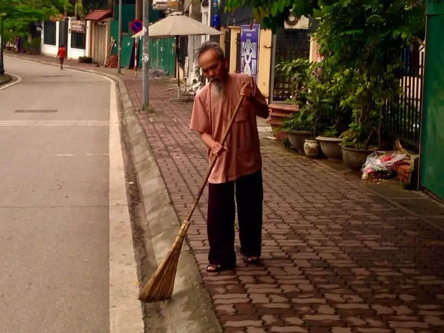 Sweeping Hanoi