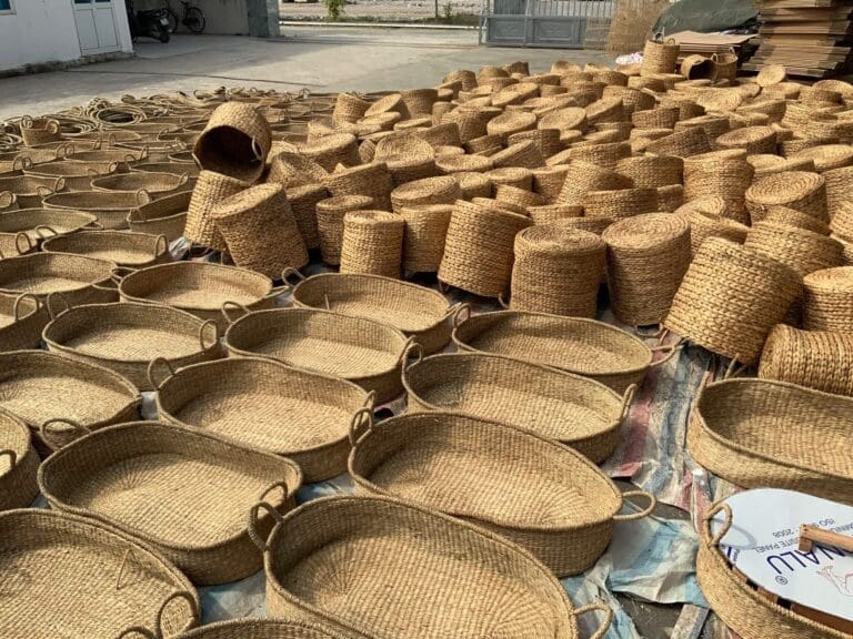 How To Lighten Up And Clean A Seagrass Basket? And Other Tips Mondoro