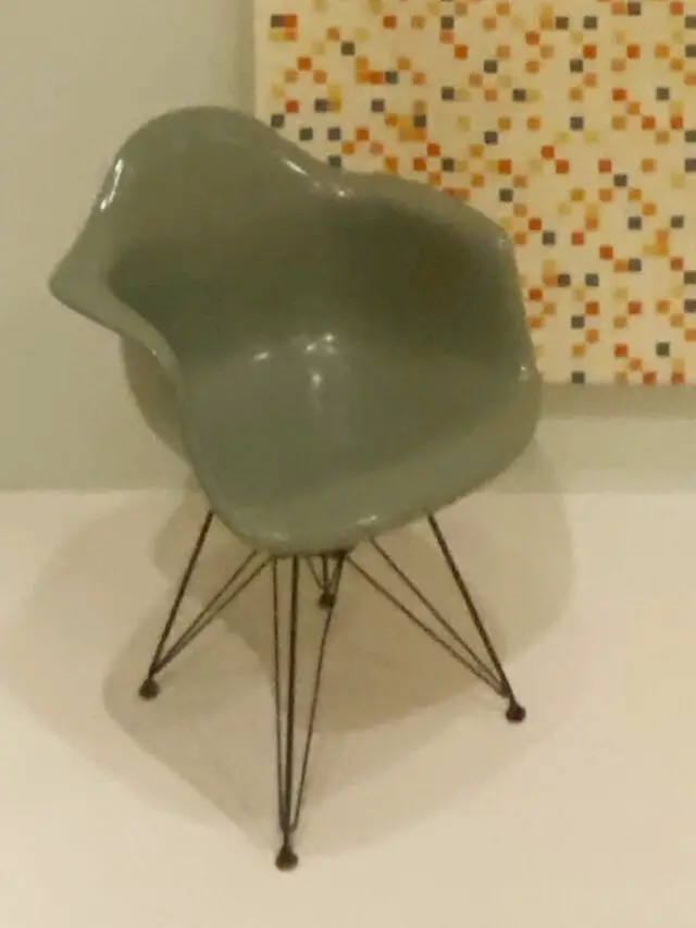 Eames Shell Chair: Design Revolution Of Charles & Ray Eames