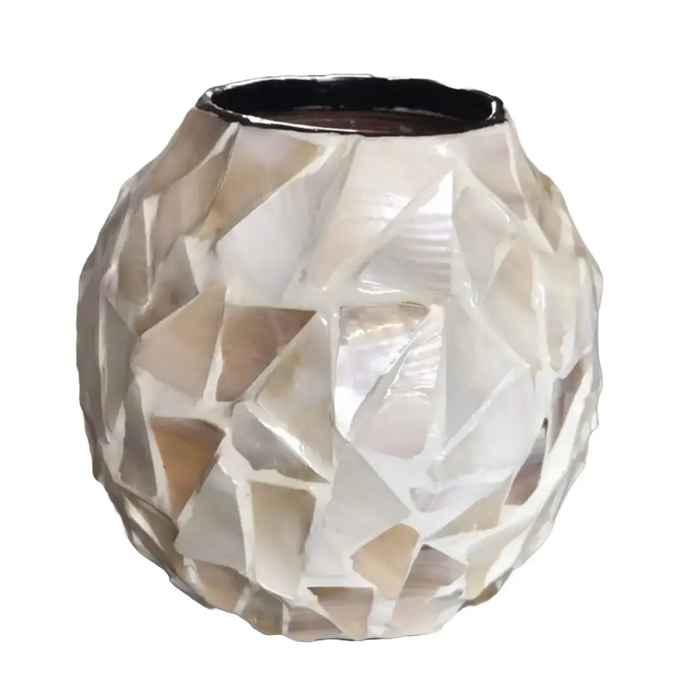 Mother of Pearl Vase in Lacquer Finish 