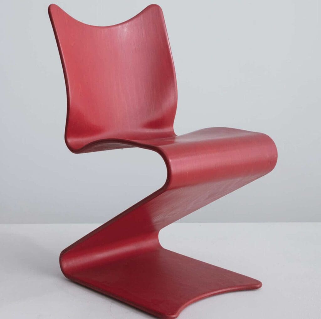 S-chair, model 275 (1965) By Verner Panton