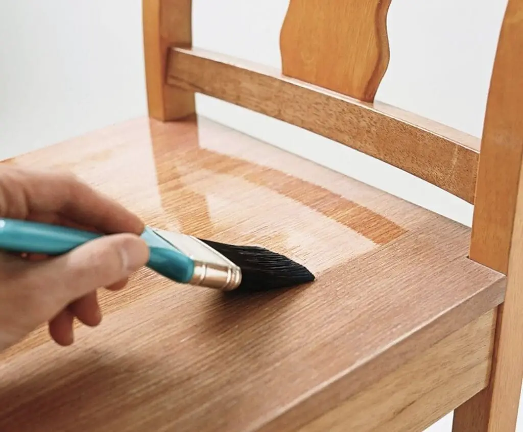 Applying a Polyurethane on the chair