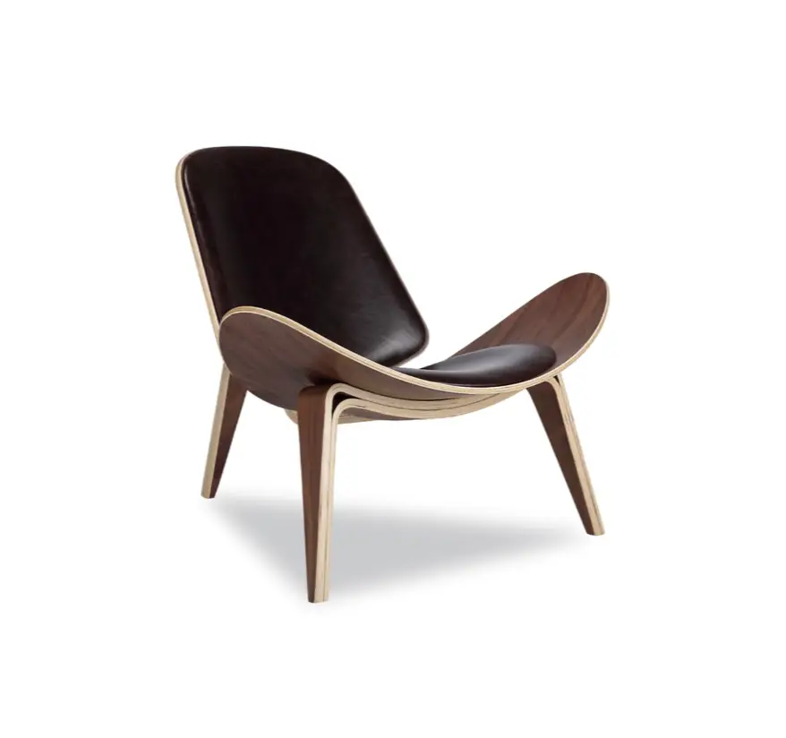 Shell Chair By Hans Wegner