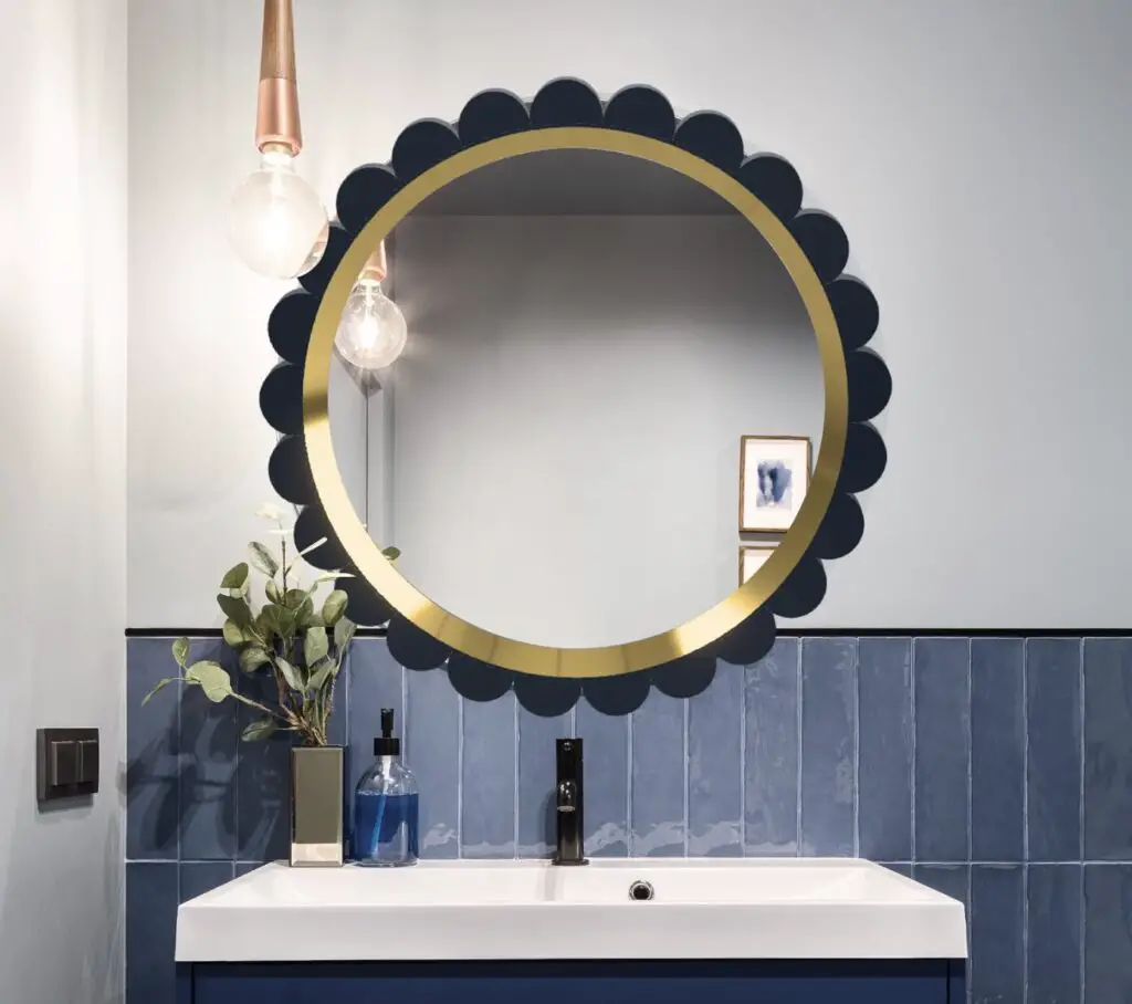 Mirror Design for Delft Blue Color Trends