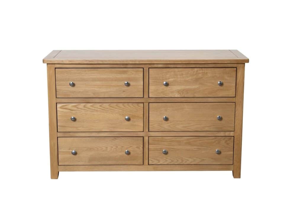 Chest Made in Oak Wood